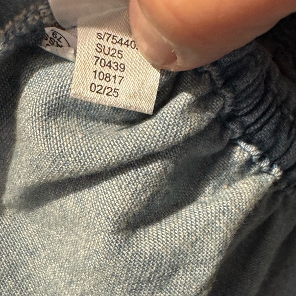 Loft Chambray Ruffle Smocked Button Cami ( medium) - Picture 10 of 13